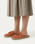 Mocasín Slipper Borlas Piel Serraje Coral
